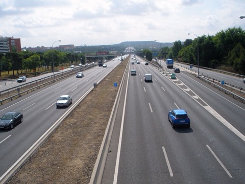 Tráfico en la autovía A-3 a la salida de Madrid