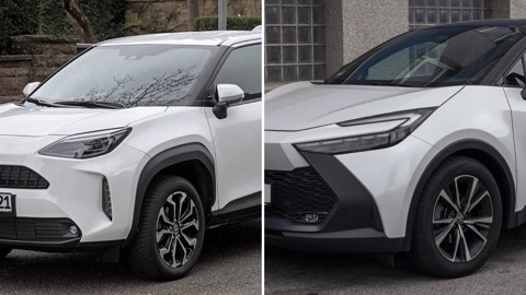 Toyota Yaris Cross y Toyota C-HR uno junto al otro, en una imagen dividida en dos mitades